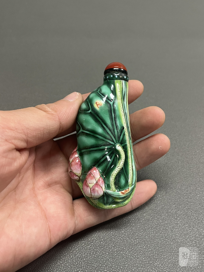 清  仿生荷叶莲花鼻烟壶 - 图6